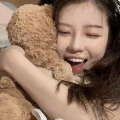 美女与怪物海报