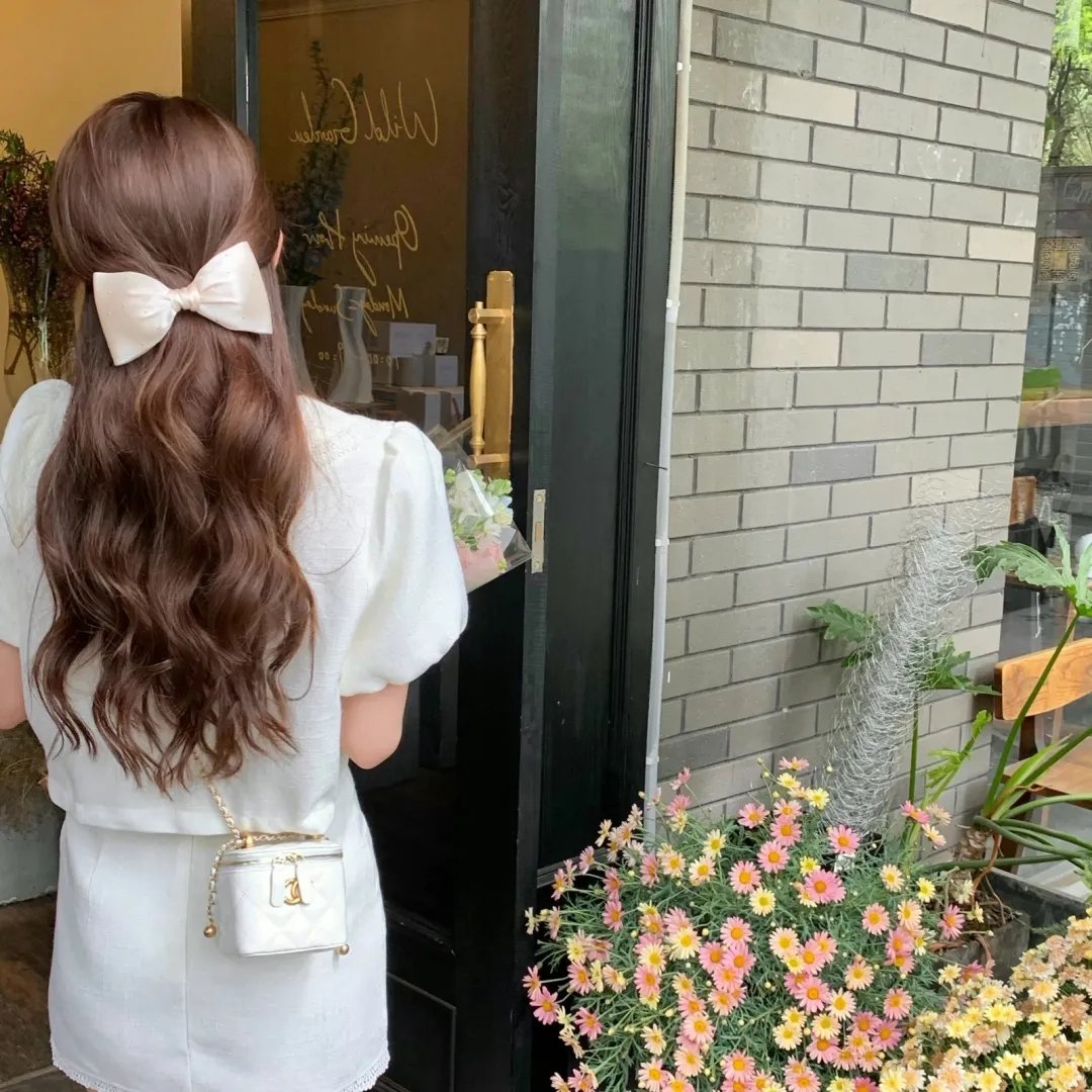 档案风暴海报