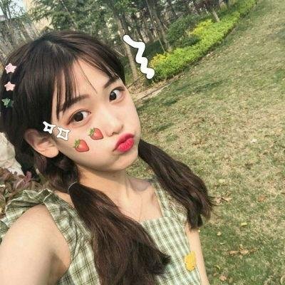 扭曲效应海报